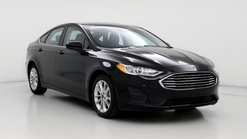 2020 Ford Fusion SE Hero Image