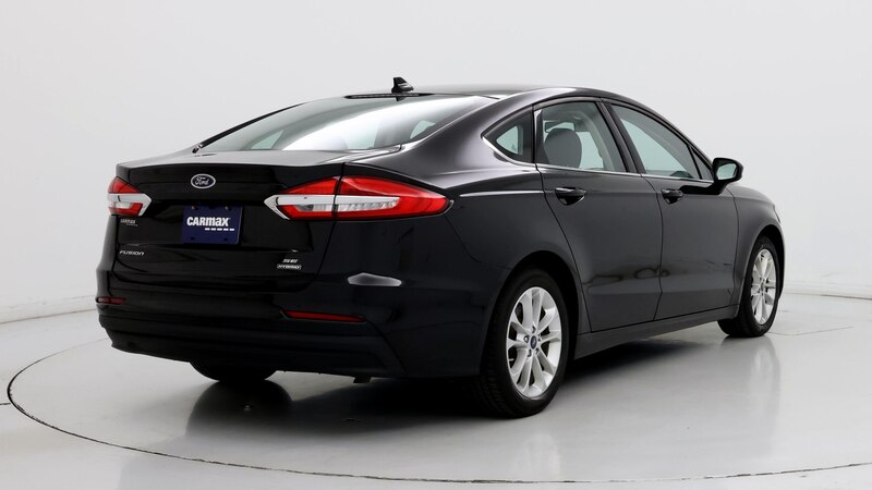 2020 Ford Fusion SE 8