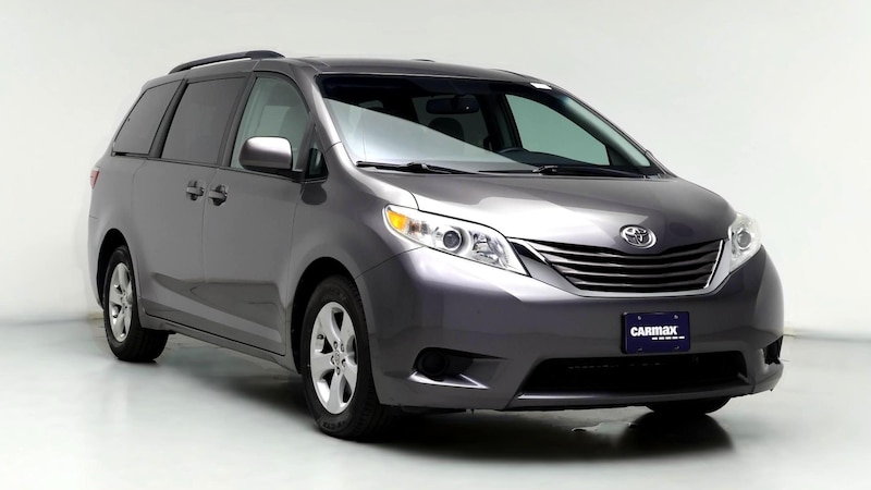 2015 Toyota Sienna LE Hero Image