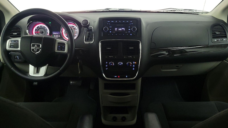 2016 Dodge Grand Caravan SE 9