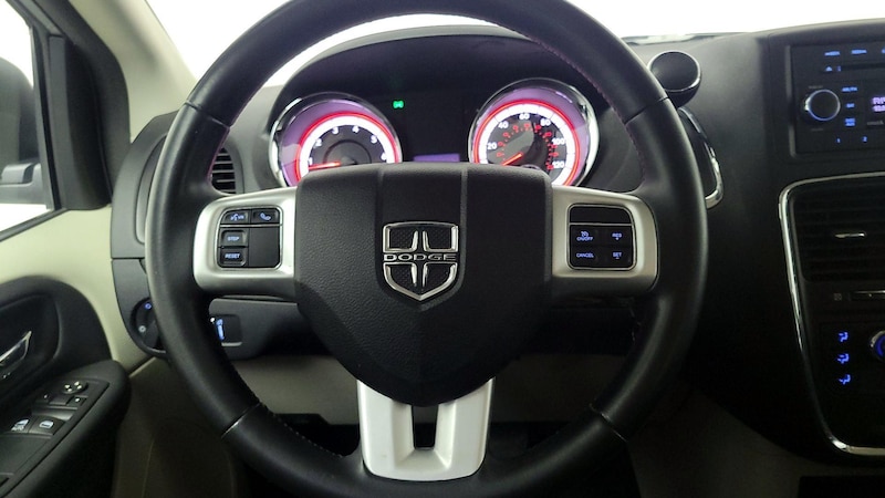 2016 Dodge Grand Caravan SE 10