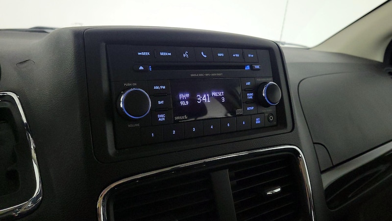 2016 Dodge Grand Caravan SE 14