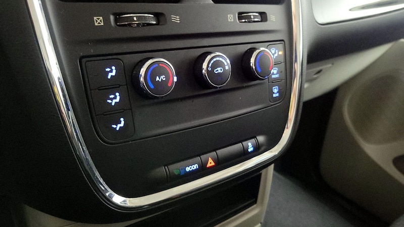 2016 Dodge Grand Caravan SE 15