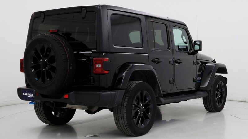 2022 Jeep Wrangler Unlimited Sahara 8