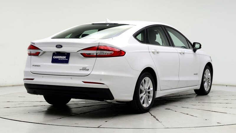 2019 Ford Fusion SE 8