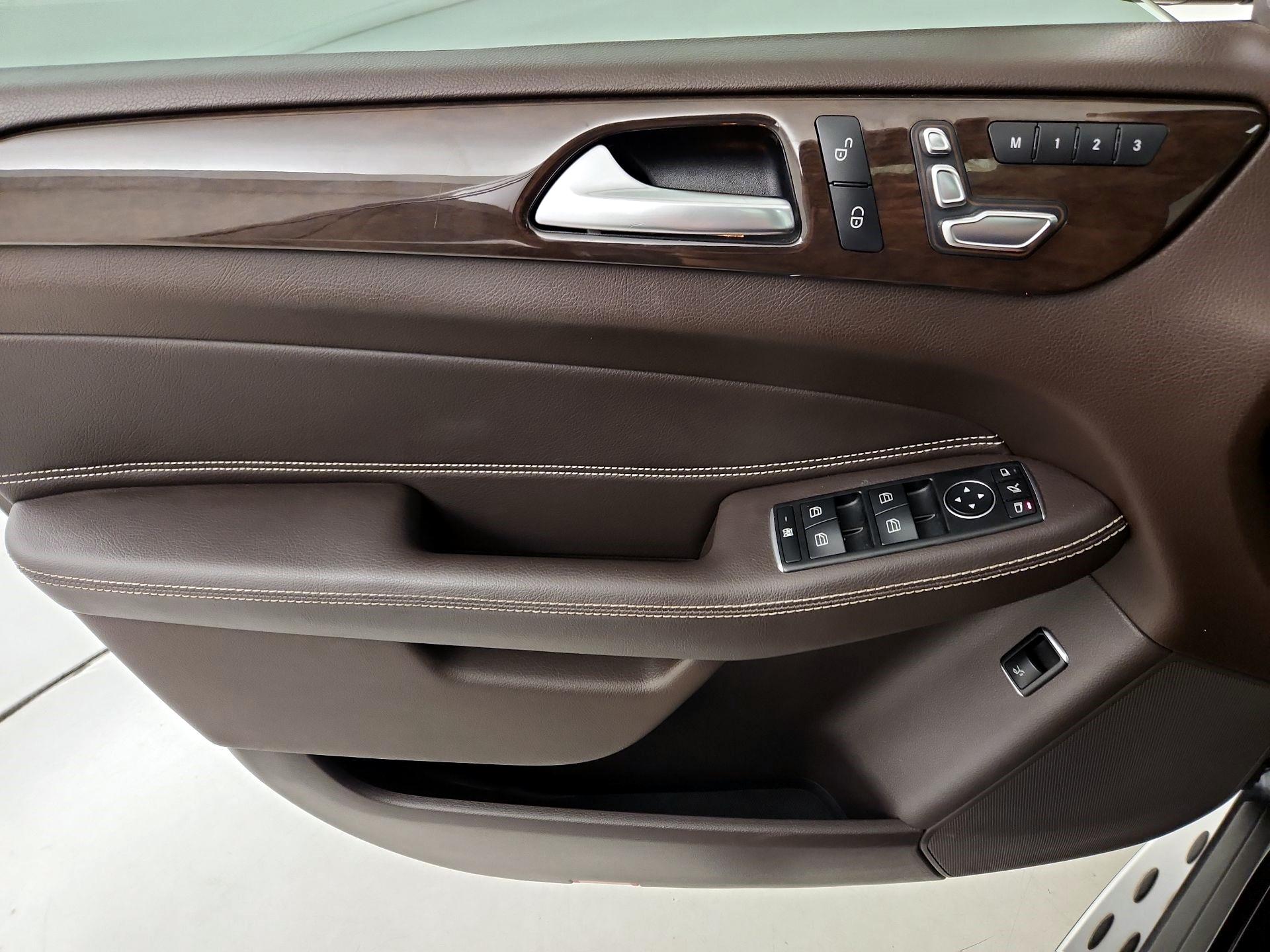 Thumbnail: 2019 Mercedes-Benz GLS - 12
