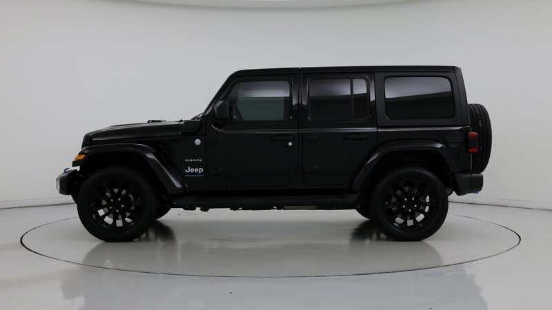 2023 Jeep Wrangler Unlimited Sahara 3