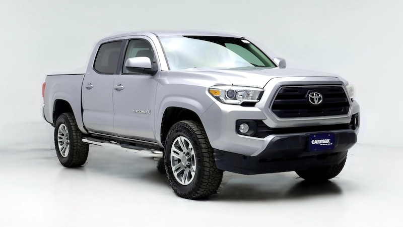 2016 Toyota Tacoma SR5 Hero Image