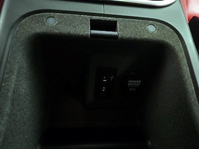 USB/AUX Ports