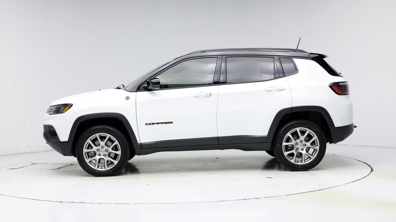 2023 Jeep Compass Trailhawk 3