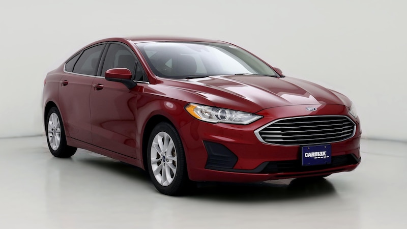 2019 Ford Fusion SE Hero Image