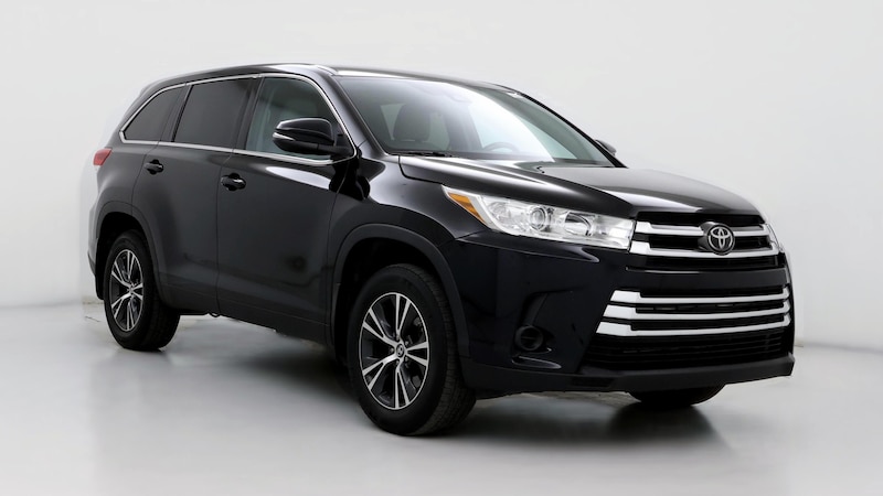 2019 Toyota Highlander LE Hero Image