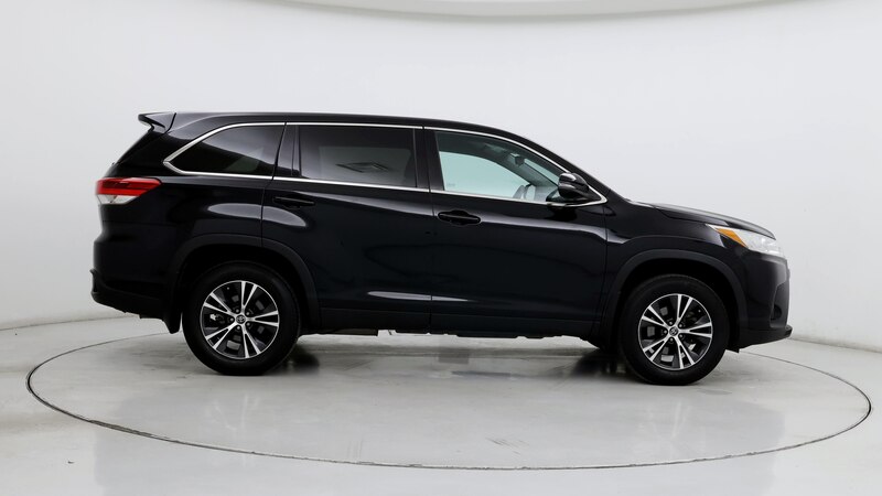 2019 Toyota Highlander LE 7