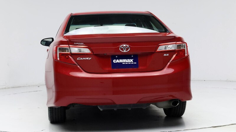 2014 Toyota Camry SE 6