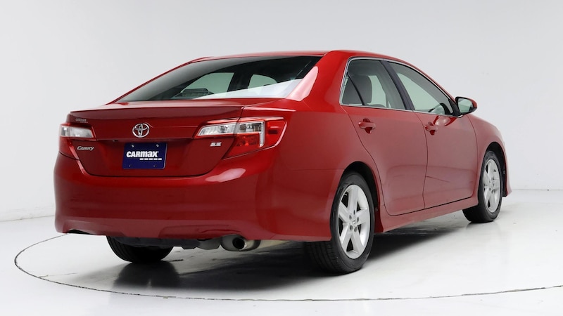 2014 Toyota Camry SE 8