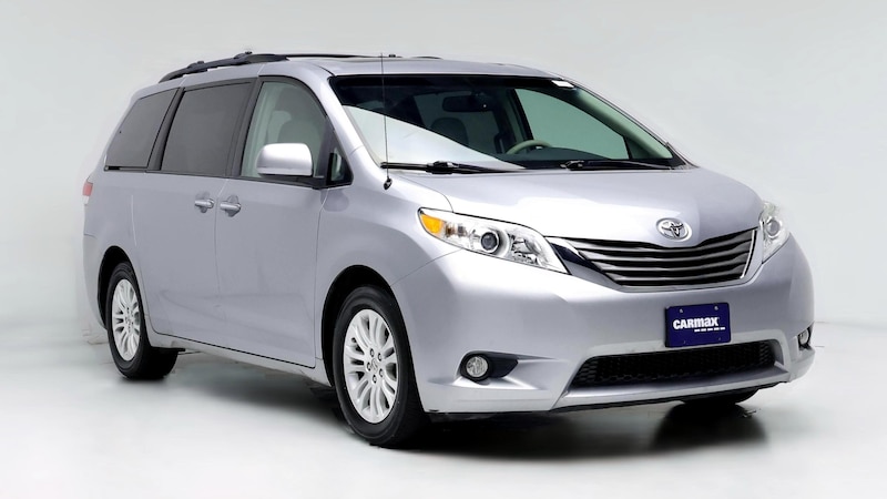 2013 Toyota Sienna XLE Hero Image