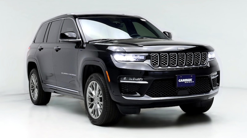 2022 Jeep Grand Cherokee Summit Hero Image