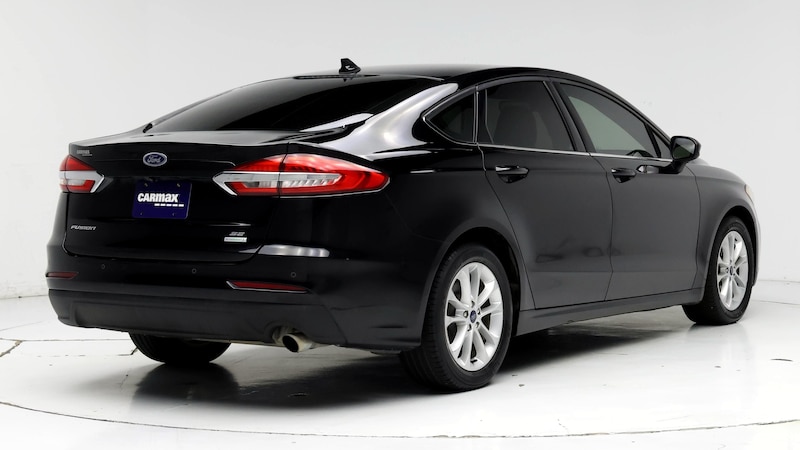 2020 Ford Fusion SE 8