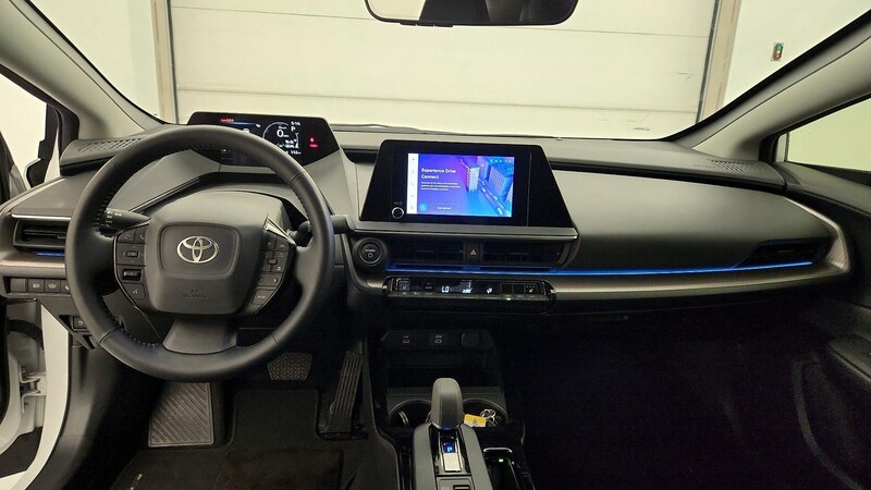 2023 Toyota Prius XLE 9