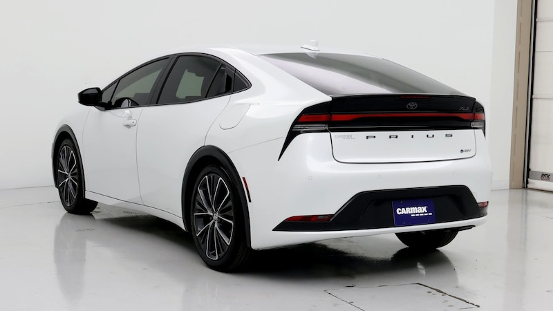 2023 Toyota Prius XLE 2
