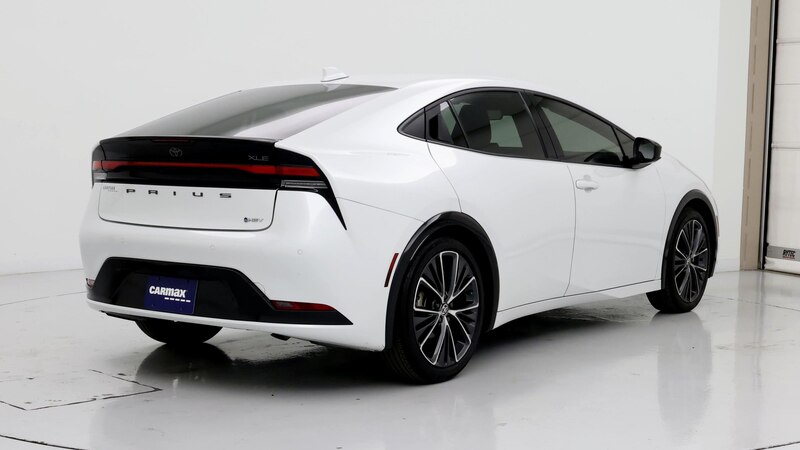 2023 Toyota Prius XLE 8