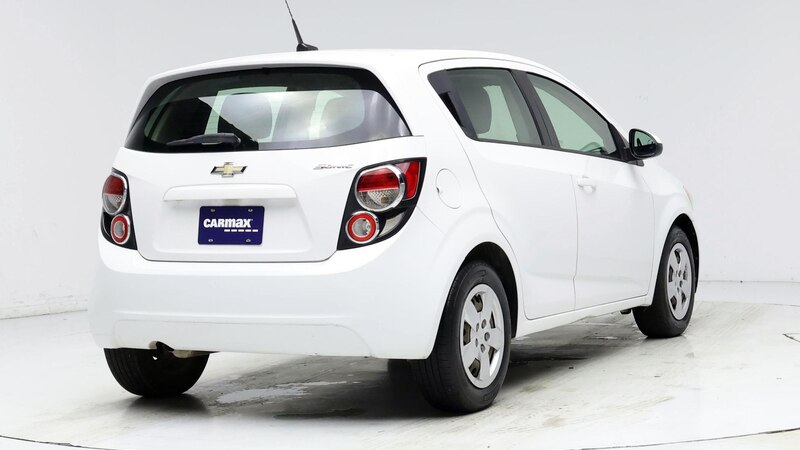 2014 Chevrolet Sonic LS 8