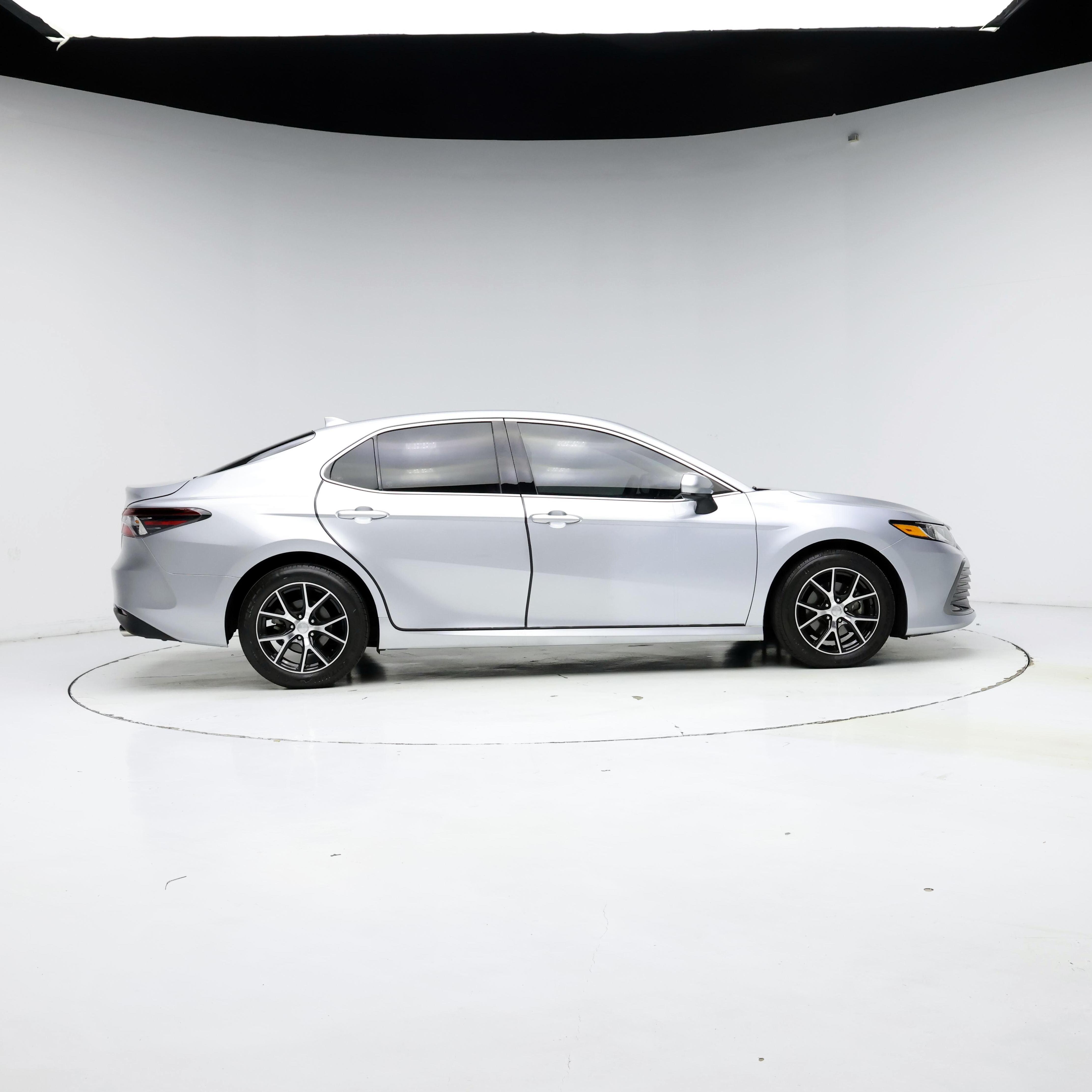 Thumbnail: 2022 Toyota Camry - 7