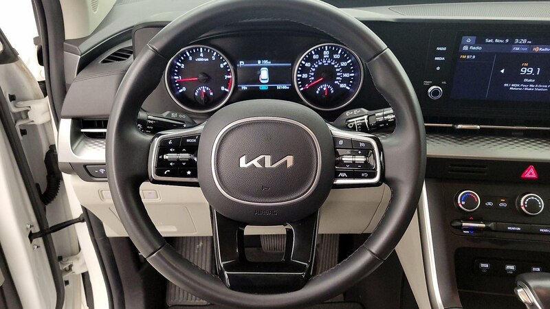 2022 Kia Carnival LXS 10