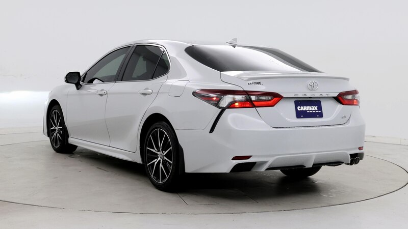 2023 Toyota Camry SE 2