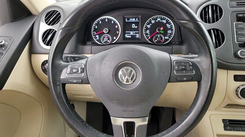 2015 Volkswagen Tiguan SEL 10