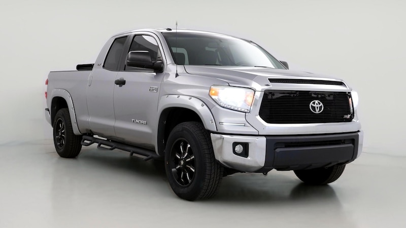 2017 Toyota Tundra SR5 Hero Image