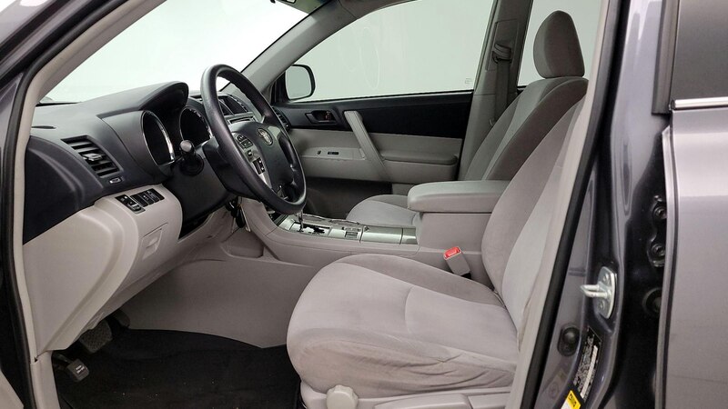 2013 Toyota Highlander  11