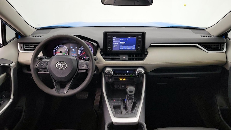 2019 Toyota RAV4 XLE 9