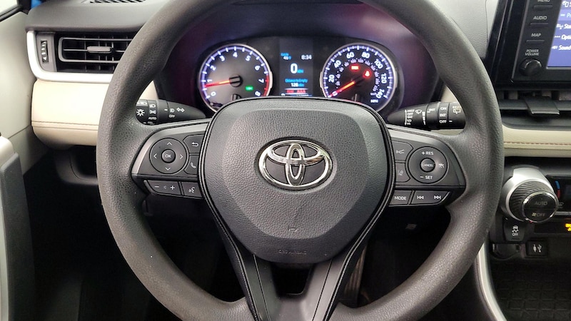 2019 Toyota RAV4 XLE 10