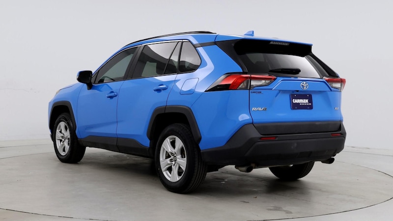 2019 Toyota RAV4 XLE 2