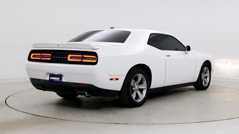 2020 Dodge Challenger SXT 8