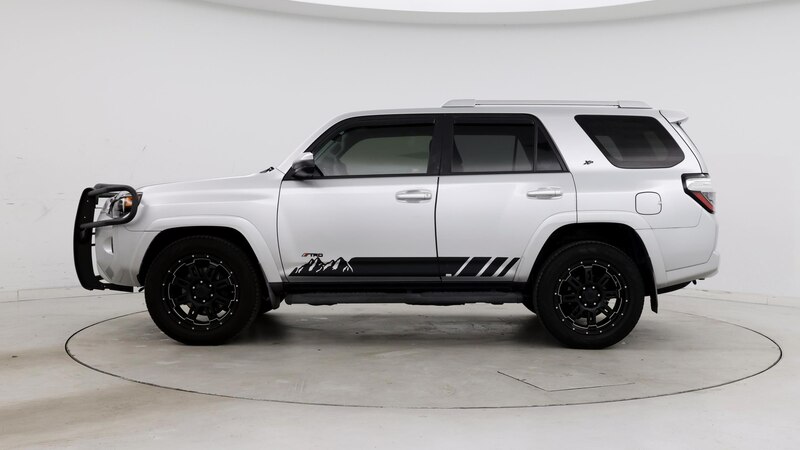 2017 Toyota 4Runner SR5 3