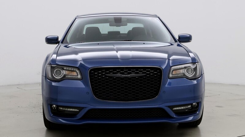 2023 Chrysler 300 Touring 5