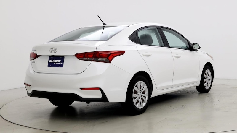 2020 Hyundai Accent SE 8