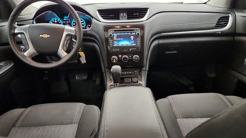 2016 Chevrolet Traverse LT 9