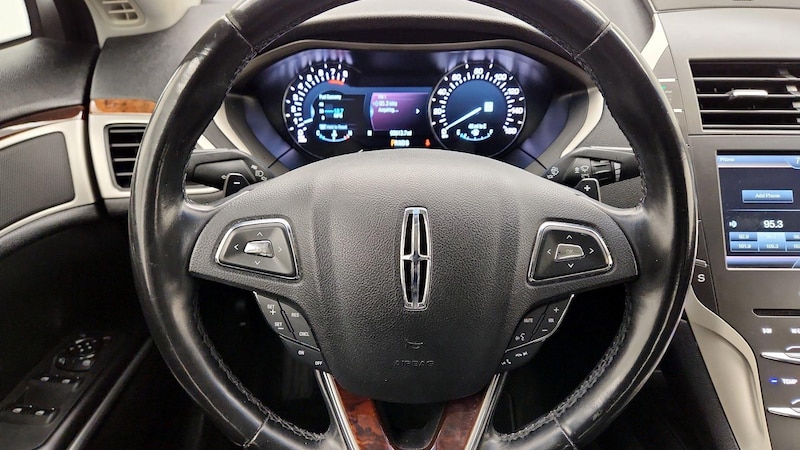 2016 Lincoln MKZ  10