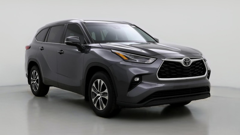 2023 Toyota Highlander XLE Hero Image