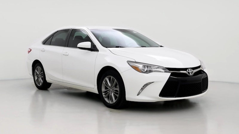 2017 Toyota Camry SE Hero Image