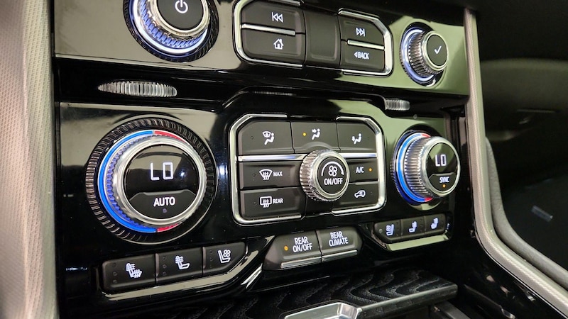2021 GMC Yukon XL Denali 17