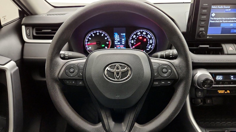 2022 Toyota RAV4 XLE 10