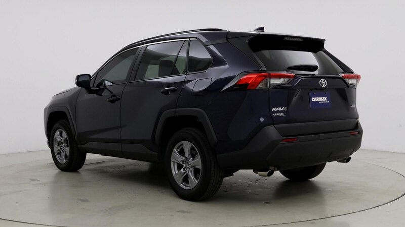 2022 Toyota RAV4 XLE 2