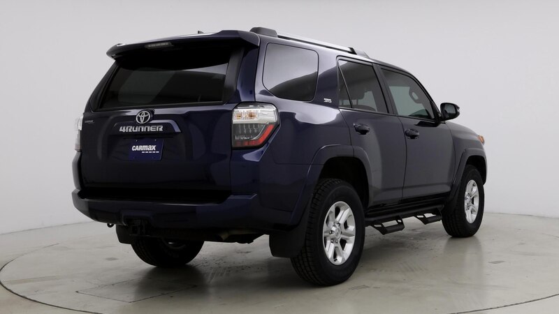 2022 Toyota 4Runner SR5 8