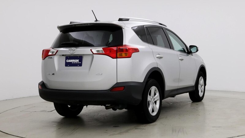 2014 Toyota RAV4 XLE 8