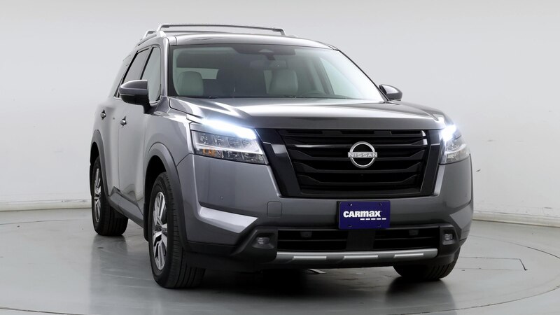 2022 Nissan Pathfinder SL 5