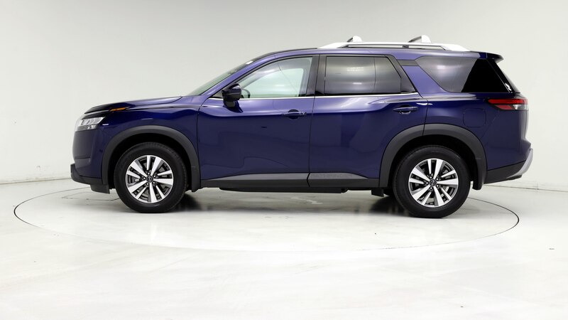 2023 Nissan Pathfinder SL 3